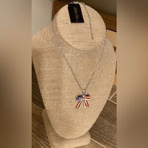 NWT Vintage Cookie Lee Patriotic Bow🇺🇸Charm Neclace w free gift